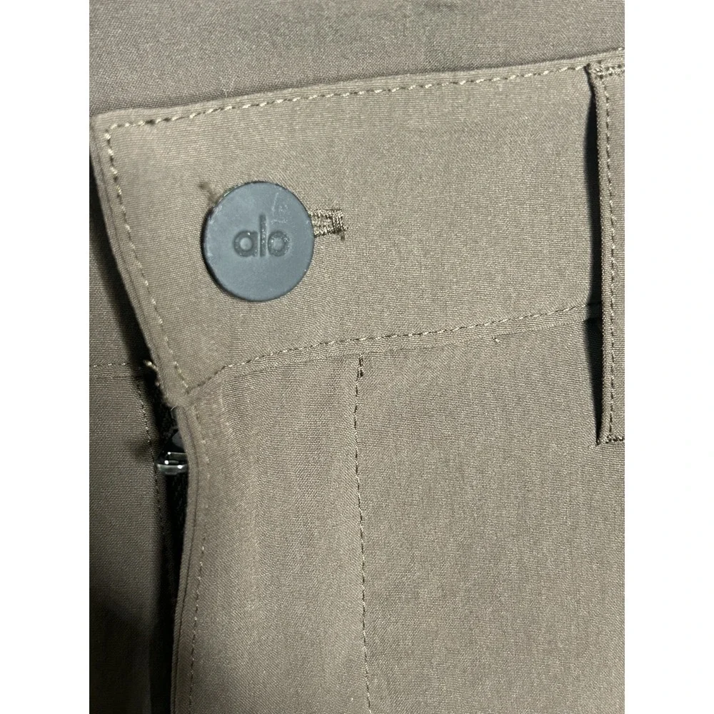 ALO Yoga Men's Day and Night Pants 34L Straight Leg Espresso Brown 34x34